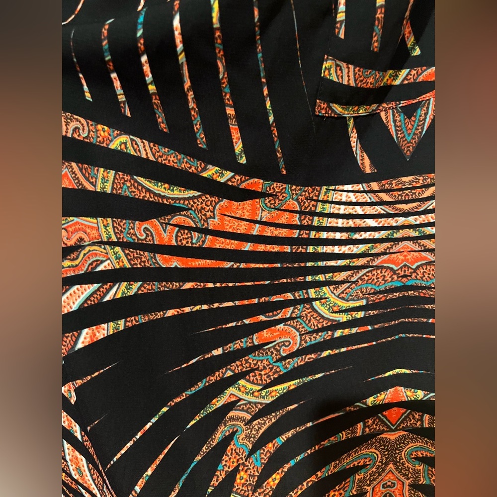 Brand New Condition Black Pattern Lightweight Raz… - image 3